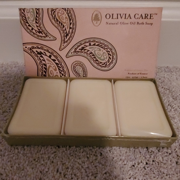 NWOT Natural Olive Oil Bar Soap